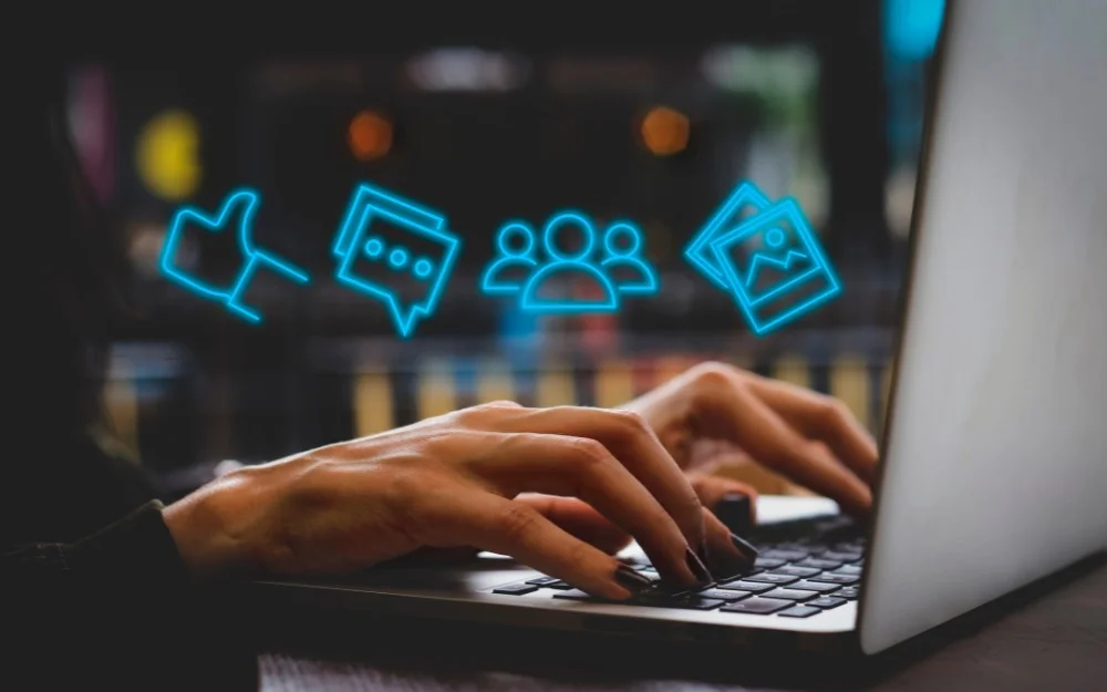 Discovering Social Media Management