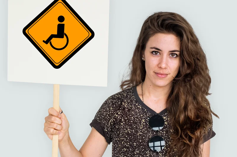 show-handicap-wheelchair-disable-notice-sign